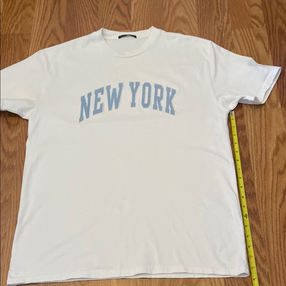 Woman’s White New York brandy Melville one zize O/S oversized